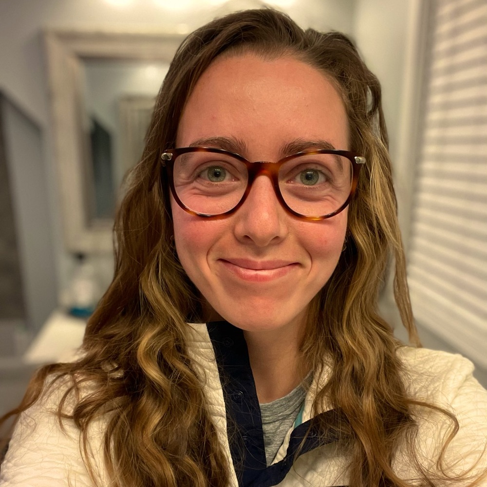Meet your Posher, Andrea